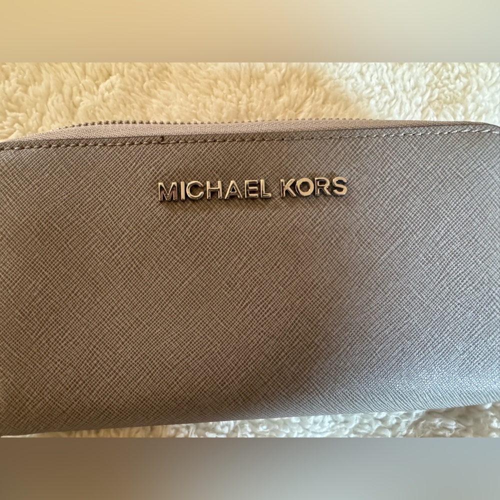Michael Kors Taupe Saffiano Zip Wallet with Gold Logo